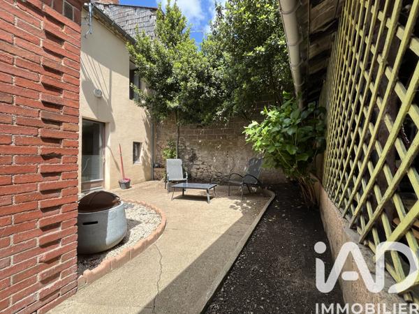Maison à vendre 5 pièces 97 m² Saint-Amand-sur-Sèvre