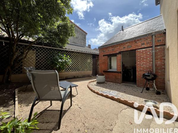 Maison à vendre 5 pièces 97 m² Saint-Amand-sur-Sèvre