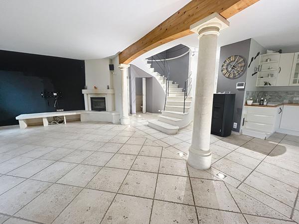 Achat maison Valréas - 6 pièce(s) - 159 m² - 399 000 €