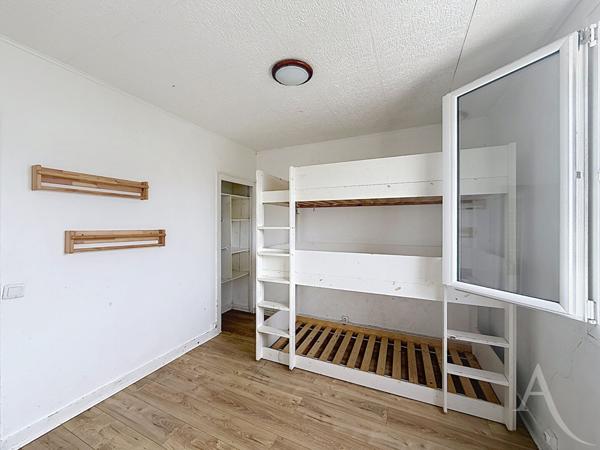 Appartement Mantes La Ville 4 pièce(s) 68.80 m2, deux chambres, balcon; cave