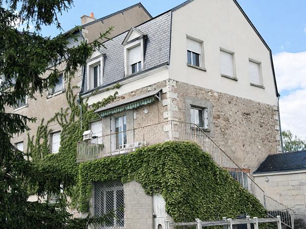 Demeure ancienne avec volumes exceptionnels et dépendance - Secteur Saumur
