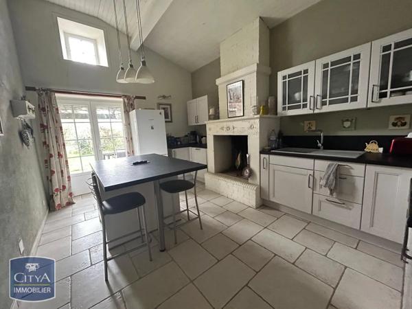 Maison à vendre 5 pièces 174m² Varzay (17460)
