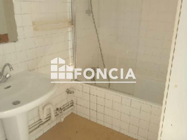 Location Appartement 2 pièces 39.84 m² - 4 RUE PAUL BERTHO Lorient 56100