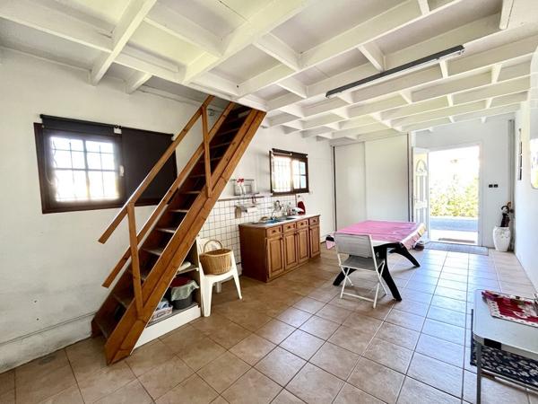 La Teste de Buch proche centre ! Maison 4P de 143 m2, double garage, parcelle de 1200 m2 !