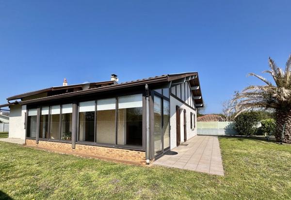 La Teste de Buch proche centre ! Maison 4P de 143 m2, double garage, parcelle de 1200 m2 !