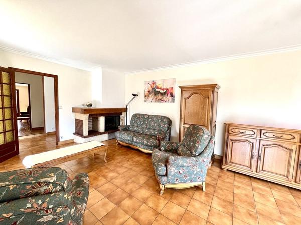 La Teste de Buch proche centre ! Maison 4P de 143 m2, double garage, parcelle de 1200 m2 !