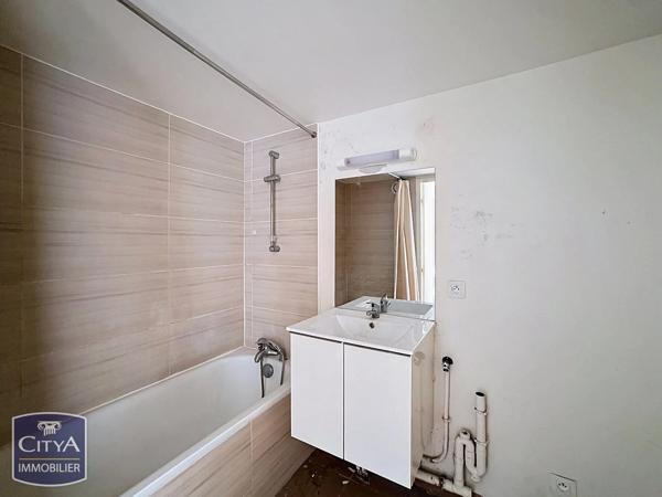 Appartement à vendre 3 pièces 63.47m² Lucé (28110)