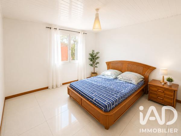 Maison à vendre 12 pièces 190 m² Les Trois-Bassins