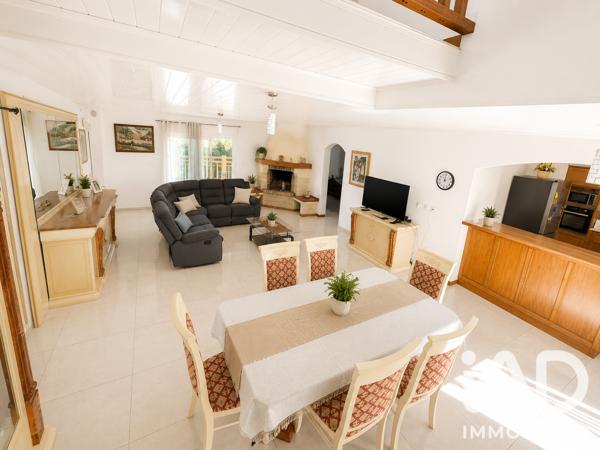 Maison à vendre 12 pièces 190 m² Les Trois-Bassins