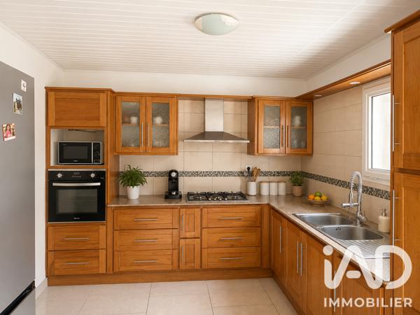 Maison à vendre 12 pièces 190 m² Les Trois-Bassins