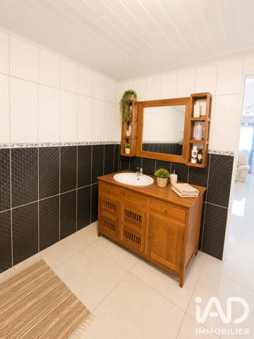 Maison à vendre 12 pièces 190 m² Les Trois-Bassins