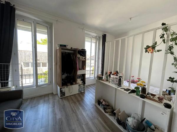 Appartement à louer 1 pièce 24m² Bordeaux (33000)