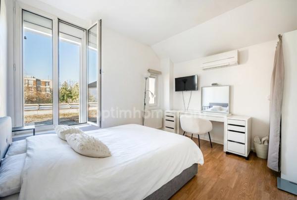 92700 – COLOMBES – MAISON FAMILIALE – 5 CHAMBRES - JARDINS – DOUBLE BOX – CLIMATISATION - LUMINEUX - CALME – SANS VIS-À-VIS - DÉPENDANCE – PROXIMITÉ COMMODITÉS - POTENTIEL LOCATIF