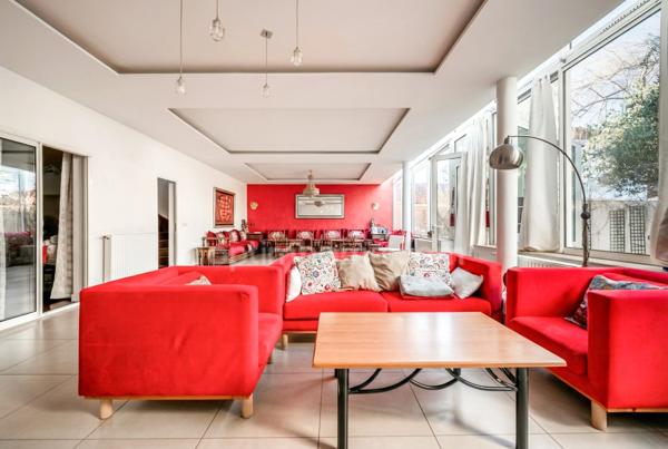 92700 – COLOMBES – MAISON FAMILIALE – 5 CHAMBRES - JARDINS – DOUBLE BOX – CLIMATISATION - LUMINEUX - CALME – SANS VIS-À-VIS - DÉPENDANCE – PROXIMITÉ COMMODITÉS - POTENTIEL LOCATIF