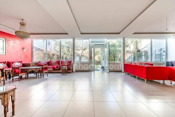 92700 – COLOMBES – MAISON FAMILIALE – 5 CHAMBRES - JARDINS – DOUBLE BOX – CLIMATISATION - LUMINEUX - CALME – SANS VIS-À-VIS - DÉPENDANCE – PROXIMITÉ COMMODITÉS - POTENTIEL LOCATIF