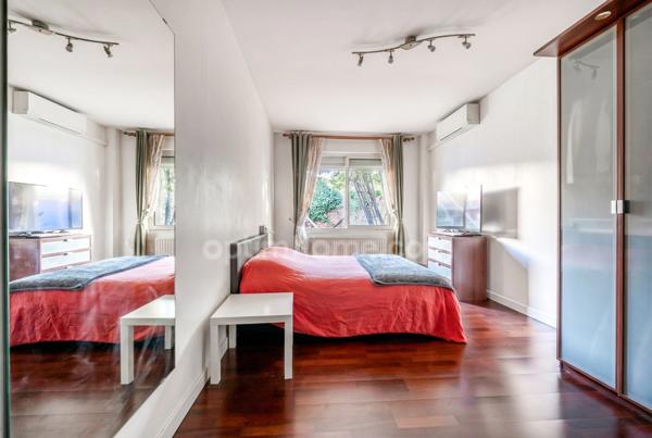 92700 – COLOMBES – MAISON FAMILIALE – 5 CHAMBRES - JARDINS – DOUBLE BOX – CLIMATISATION - LUMINEUX - CALME – SANS VIS-À-VIS - DÉPENDANCE – PROXIMITÉ COMMODITÉS - POTENTIEL LOCATIF