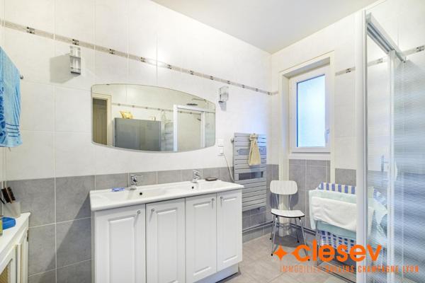 Appartement T5 - 111 m² - Oullins - Oullins, bd Emile ...