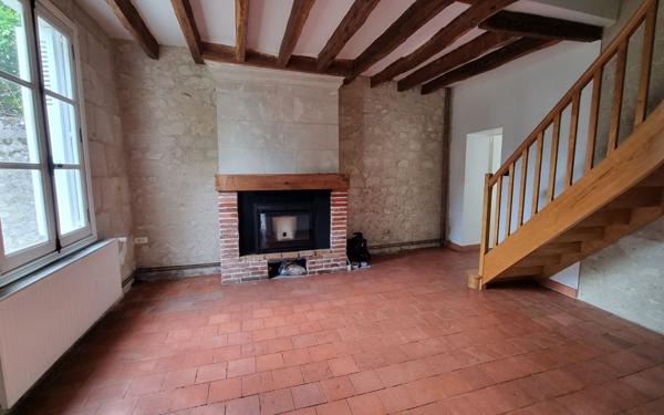 Maison à louer    3 pièces • 88 m2 Cinq-Mars-la-Pile