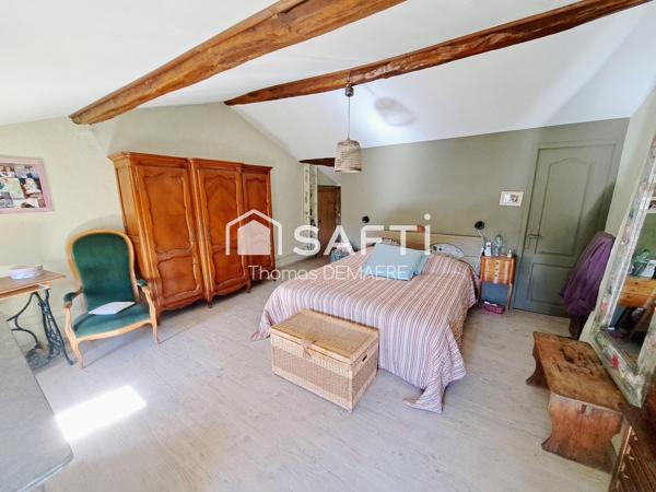 Superbe longère familiale de charme sur plus de 7000 m² de terrain arboré