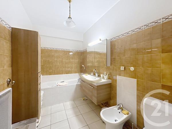 Appartement T3 à vendre  3 pièces - 87,39 m2 VERSAILLES - 78