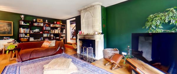 A vendre Propriété d'Exception sur le Commune de GOUVIEUX - 230m2 entièrement rénovée édifiée sur près de 9000m2 de jardin