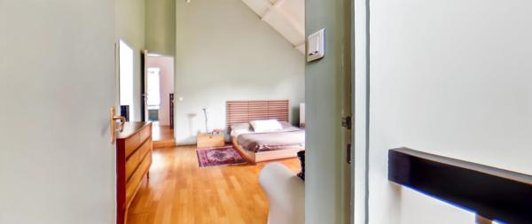 A vendre Propriété d'Exception sur le Commune de GOUVIEUX - 230m2 entièrement rénovée édifiée sur près de 9000m2 de jardin