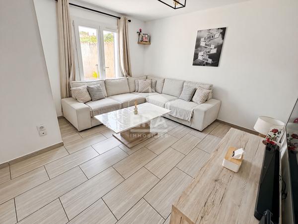 VITROLLES - LES PINCHINADES - Maison mitoyenne T4 de 108m2 sur une parcelle de 190m2 avec garage