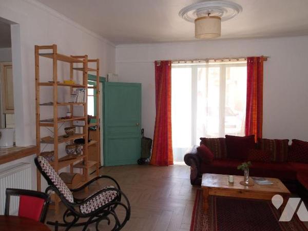 SOUMANS (23) CREUSE, A vendre maison de famille de 150 m² hab. avec dépendances en centre bourg...