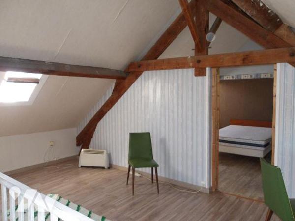 SOUMANS (23) CREUSE, A vendre maison de famille de 150 m² hab. avec dépendances en centre bourg...