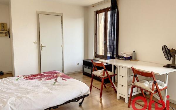 Appartement à louer    1 pièce • 24,19 m2 Châtenay-Malabry