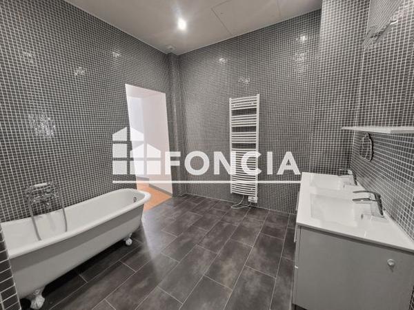 Location Appartement 3 pièces 90.86 m² - 11 BOULEVARD MARÉCHAL LECLERC Caen 14000