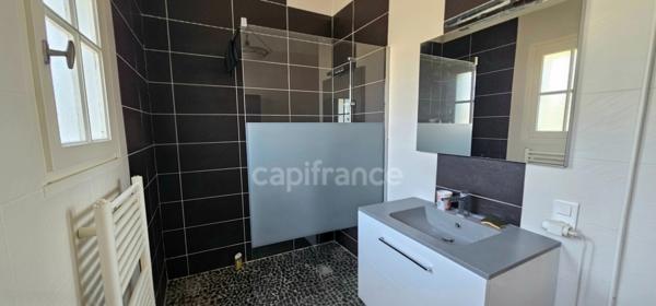 Maison d’Architecte avec grand jardin et sous sol complet- Mesnay / Arbois (39600)