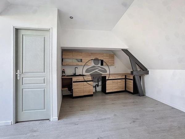 Vente                                                      Maison
                        
                     3 pièces                      99 m2                     à Harly