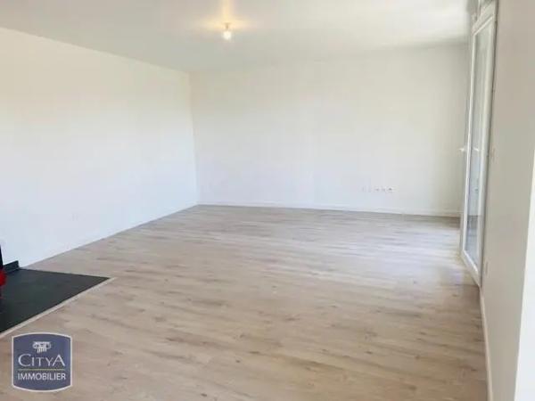 Appartement à louer 2 pièces 55.12m² Chennevières-sur-Marne (94430)