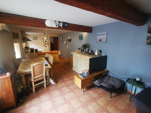 Maison à louer    3 pièces •  Estézargues