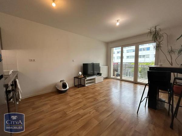 Appartement à louer 2 pièces 40.13m² Tours (37100)