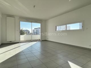 APPARTEMENT ORIENTE SUD de 2011