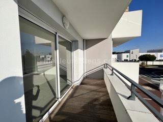 APPARTEMENT ORIENTE SUD de 2011