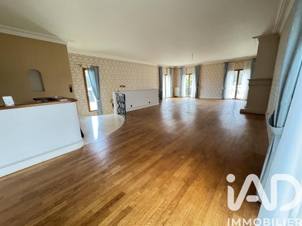 Maison à vendre 9 pièces 293 m² L'Isle-d'Espagnac