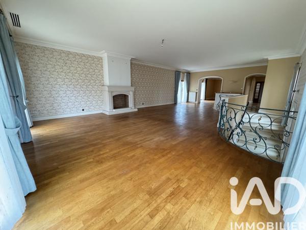 Maison à vendre 9 pièces 293 m² L'Isle-d'Espagnac
