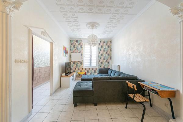 Maison à vendre 7 pièces 108m² Saint-Amand-les-Eaux (59230)