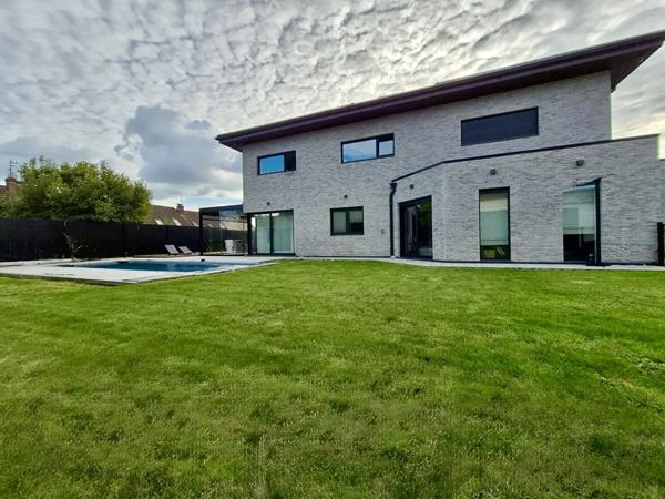 Maison à vendre 5 pièces 227m² Wattrelos (59150)