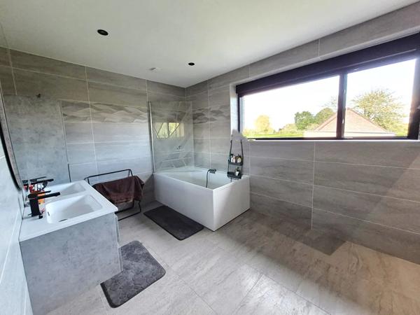 Maison à vendre 5 pièces 227m² Wattrelos (59150)