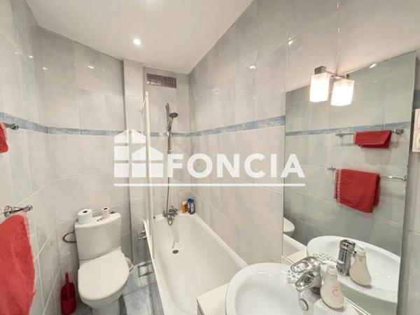 Location Studio meublé 25.9 m² - Paris 75019