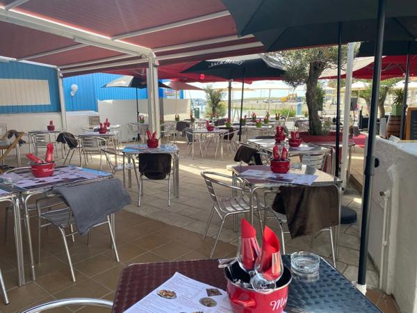 ILE D'OLÉRON (17), A Vendre Fonds commerce Bar licence4, Restaurant, brasserie de la mer emplac N°1 vue mer & Port