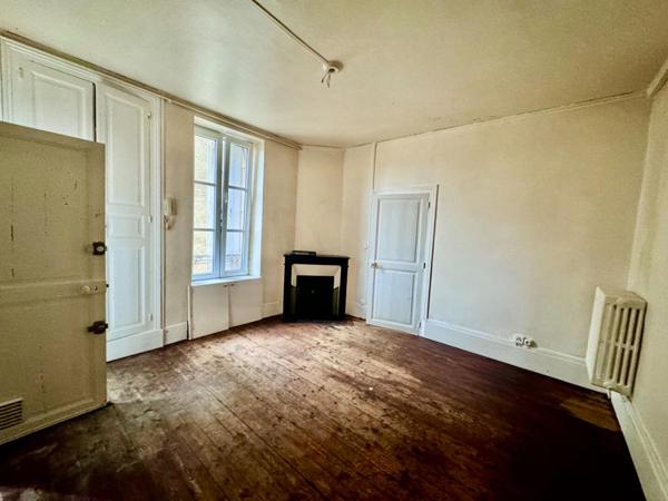 Immeuble La Charite Sur Loire 7 pièce(s) 134 m2