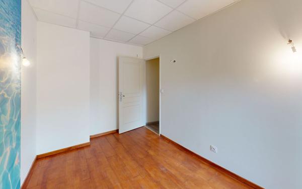 Appartement à vendre    4 pièces • 94,57 m2 Saint-Geniez-d'Olt