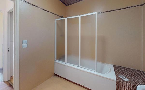 Appartement à vendre    4 pièces • 94,57 m2 Saint-Geniez-d'Olt