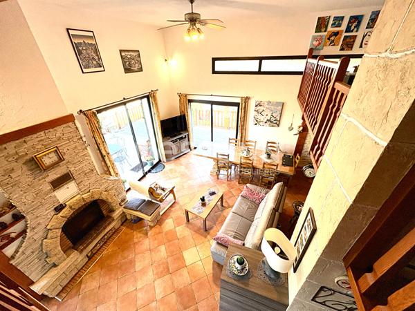 A VENDRE MONTS D'OLMES APPARTEMENT / TERRASSE 116 M² / GARAGE