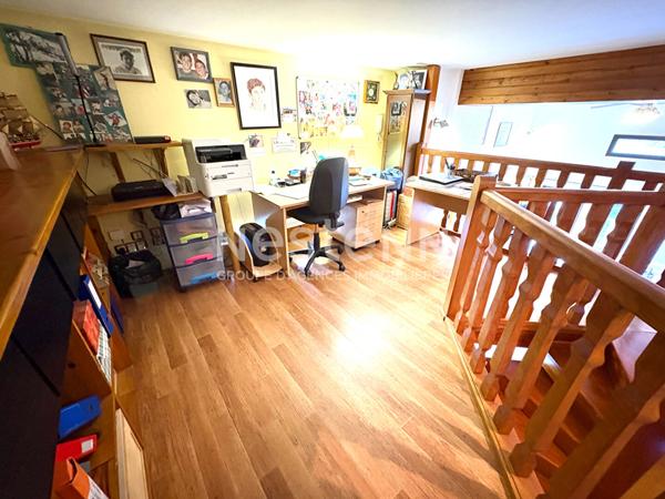 A VENDRE MONTS D'OLMES APPARTEMENT / TERRASSE 116 M² / GARAGE